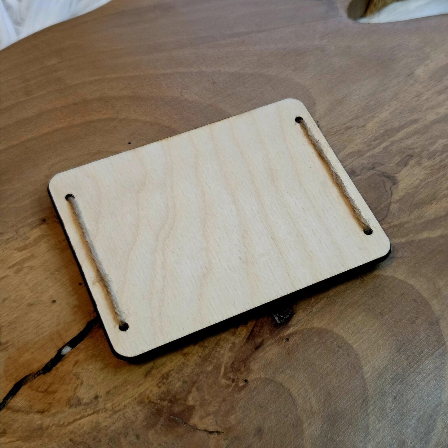 Wunscherfüller Geldgeschenk personalisiert – Holzkarte mit Gravur & Namen – kreatives Geschenk mit Geldfach