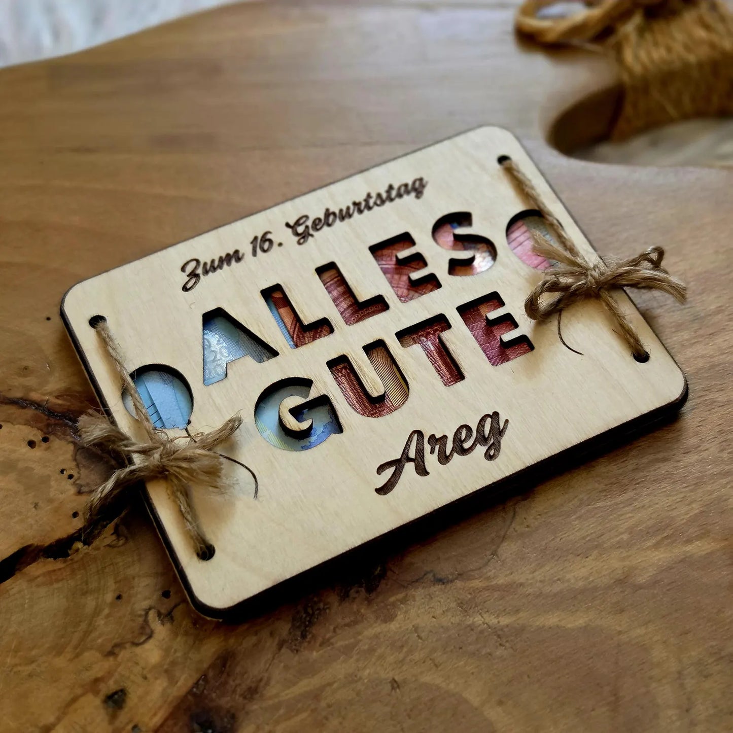 Geldgeschenk personalisiert „Alles Gute“ – Holzkarte mit Gravur & Namen – Geschenk für jeden Anlass