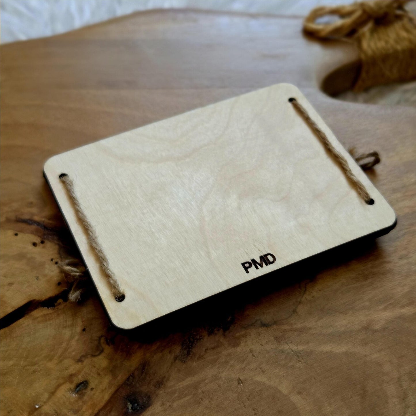 Geldgeschenk Hochzeit personalisiert – Holzkarte mit Namen & Gravur – Geschenk zur Hochzeit / Verlobung